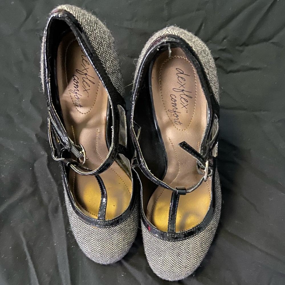 Dexflex Comfort heels in EUC